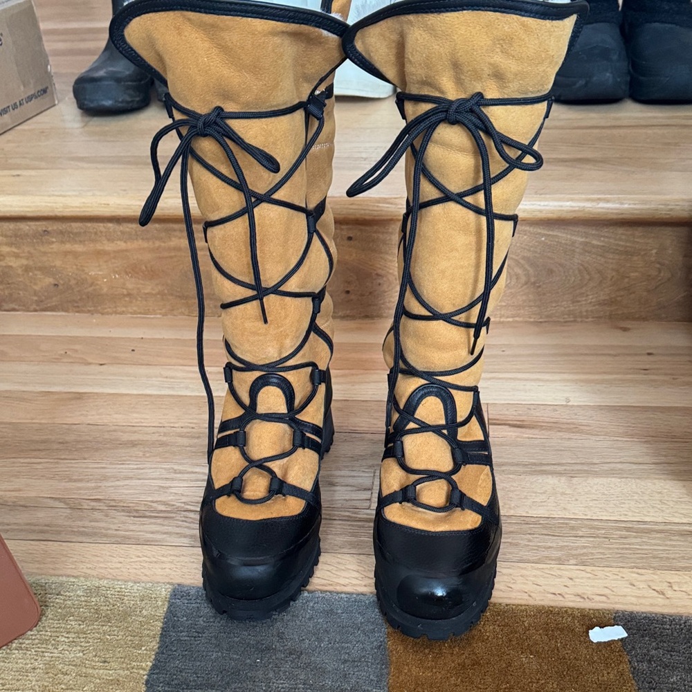 North Face Cryos Elegant Lace-Up Tan and Black Women's Boots